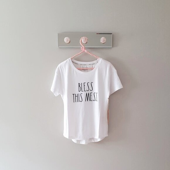 NWT Rae Dunn white black “Bless this mess” t-shirt - Picture 4 of 5